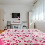 Gostinjska kuća Alijev 3*